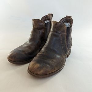 UGG Bonham III Waterproof Chelsea Boot, Brown Leather, Womens Size 6 / 37